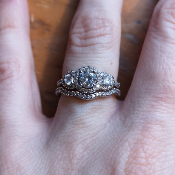 Rings - Picture 1 of 3